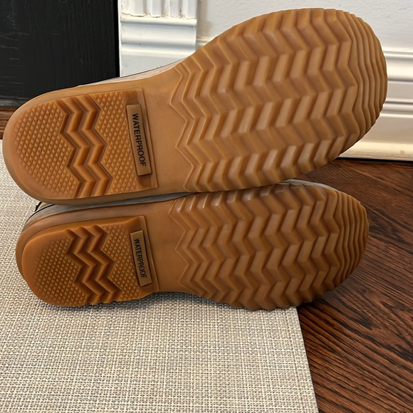 Sorel women’s snow boots size 10 - Picture 6 of 6